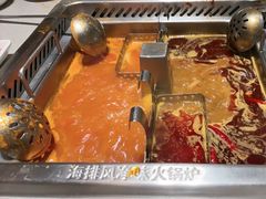 -海底捞火锅(宝龙广场夜宵主题店)
