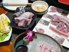 -景明轩•养生酸汤鱼火锅 云贵鲜菌 现舂野果酸汤(王寨小区店)