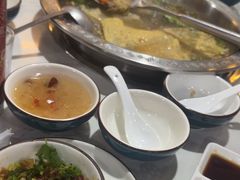 -乡土黄·鲜牛肉火锅·小龙虾(兴业街店)