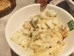 -绿草地·湘菜(酃湖师院店)