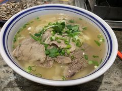 -破瓦寒窑·地摊烤羊排