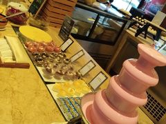 -大中华希尔顿酒店-念自助餐·嗨啤·小龙虾