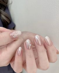 -初瞳专营美睫美甲