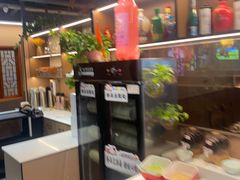 -乡土黄·鲜牛肉火锅·小龙虾(兴业街店)