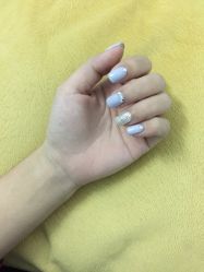 -花岐款式专研健康美甲沙龙