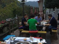 -楠柏弯休闲山庄(梨花溪店)