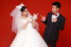 -黑马婚纱摄影