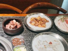 -红泥小火炉·东北泥炉烤肉(天一旗舰店)