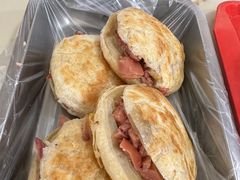 火烧夹板肠-牛老五羊杂汤(广阳区总店)