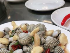 -胡须佬鸡煲四季火锅店(石厦西村直营店)