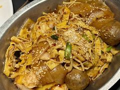 -涨巢·潮玩水疗局