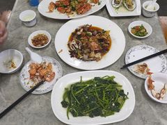 -四川小胡子海鲜(丁村万人海鲜广场店)