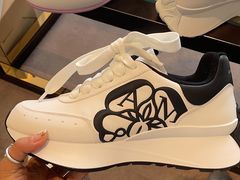 -Alexander McQueen(远洋太古里店)