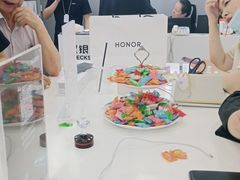 -荣耀授权专卖店(黄浦浙江中路店)