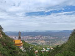 -鸡鸣山旅游风景区