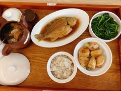 -雪梅月子中心(华侨城店)