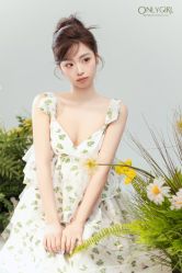 -onlygirl摄影美学馆高端定制(江滩店)