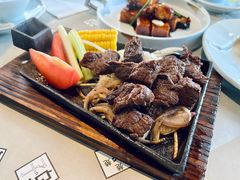 -穹六人间 people 6(岳阳路店)