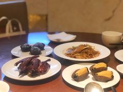 红烧乳鸽-杭州JW万豪酒店-万豪中餐厅