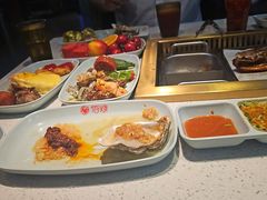 -佰烧海鲜烤肉火锅自助(世茂国际广场店)