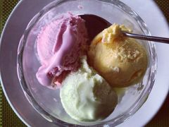 -荣誉国际酒店-云顶旋转餐厅