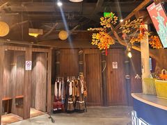 -暴风岛沉浸式体验馆(百联世纪店)