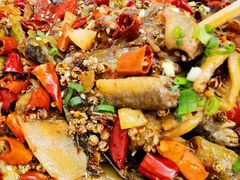 麻辣泥鳅-靓蛙馆