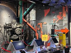 -极限PLAY运动娱乐新世界·团建派对表演休闲馆·室内高空游乐园