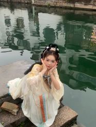 -一揽芳华汉服旗袍体验馆(拙政园店)