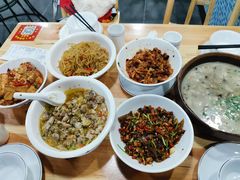 -笨罗卜浏阳菜馆(太平街店)