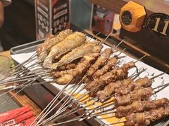 -三兄弟灰太狼烧烤.龙虾烤鱼(上海交大店)