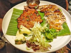 碳烧猪颈肉拼辣鸡-星叶·东南亚料理(宁波万象汇店)