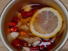 秘制凤爪-月半小炉焖烤