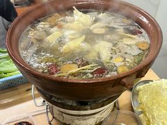 -威邵鸡煲(西华路总店)