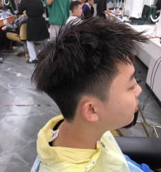 -茶发Salon·烫发染发理发