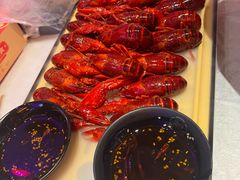 -肥肥虾庄·金牌油焖大虾(首义路店)