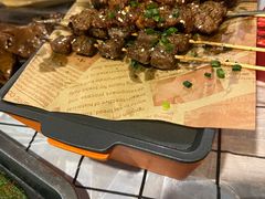 -顶峰夜宴·龙虾烧烤大排档(九江学院店)