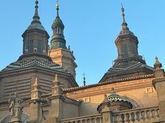 -皮拉尔圣母圣殿主教座堂