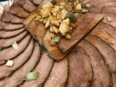 秘制熏肉-陈阿婆鱼头泡饼·京味菜(复兴路店)