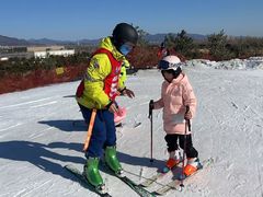 -华彬猛犸滑雪场