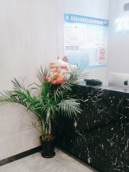 -TOP HAIR SALON