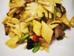 笋尖双烧-婺源第一楼(朱子大道店)
