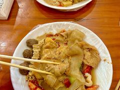 -郭记小街麻辣烫(南小街总店)