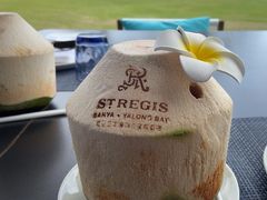 -三亚亚龙湾瑞吉酒店·宴悦Driftwood·游水海鲜·牛排·草坪·私人定制