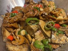 -黄泥岗·地道湖北菜(奥特莱斯店)