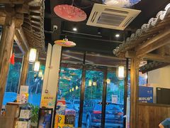 大堂-聚汇三少·龙虾·中餐厅(莫邪路新天地店)