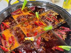 -正贰捌经重庆老火锅(建设路店)
