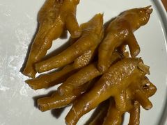 盐焗鸡爪-荣小馆(杭州大厦店)