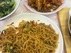 -堂瓦里·33年传统赣菜(第一街区店)