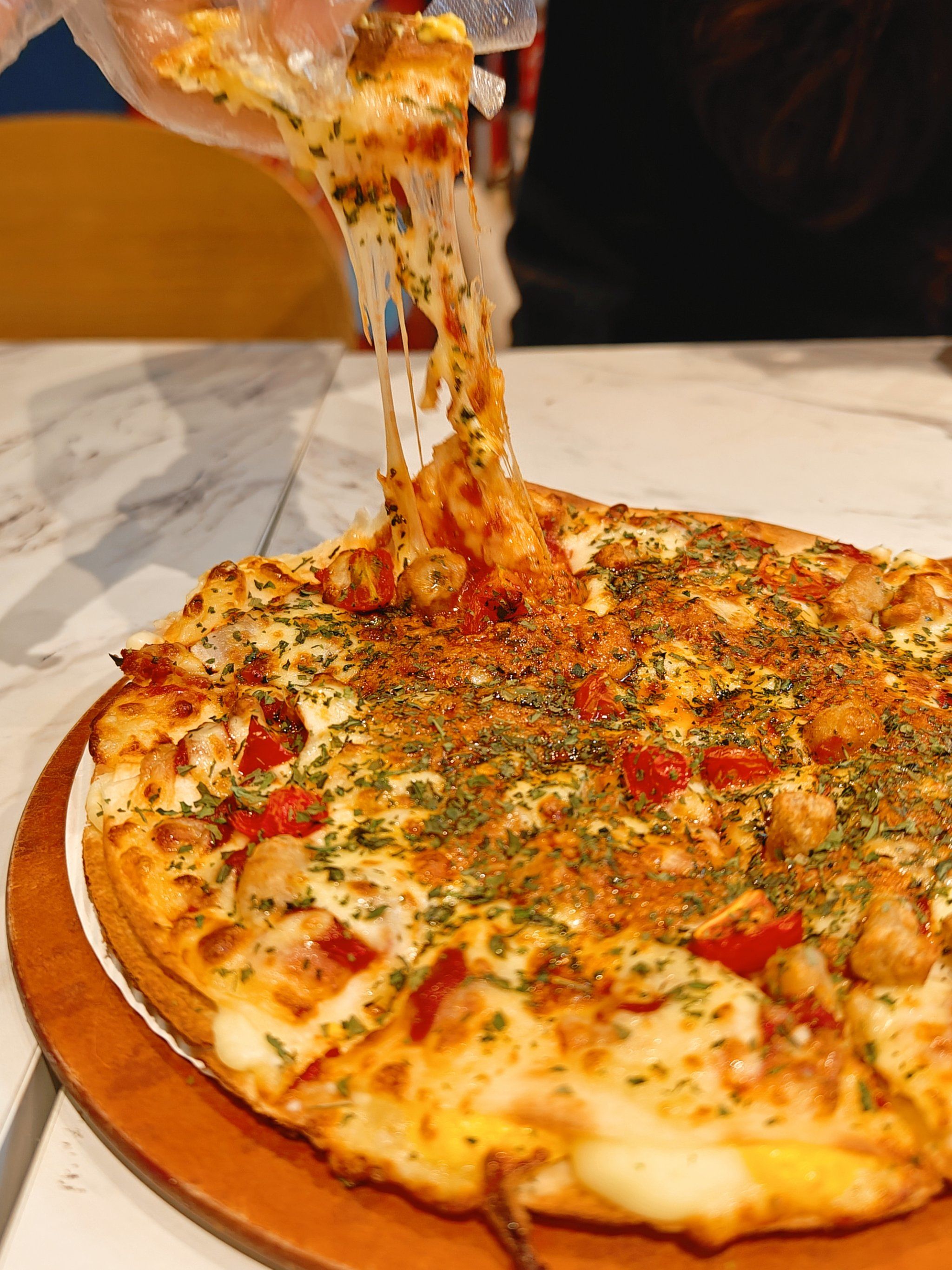 达美乐披萨买一送一活动!